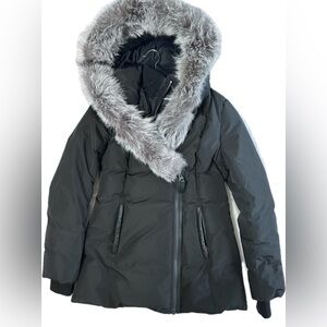 Mackage Womens Adali Coat Size Medium //::MINT:: condition 🖤